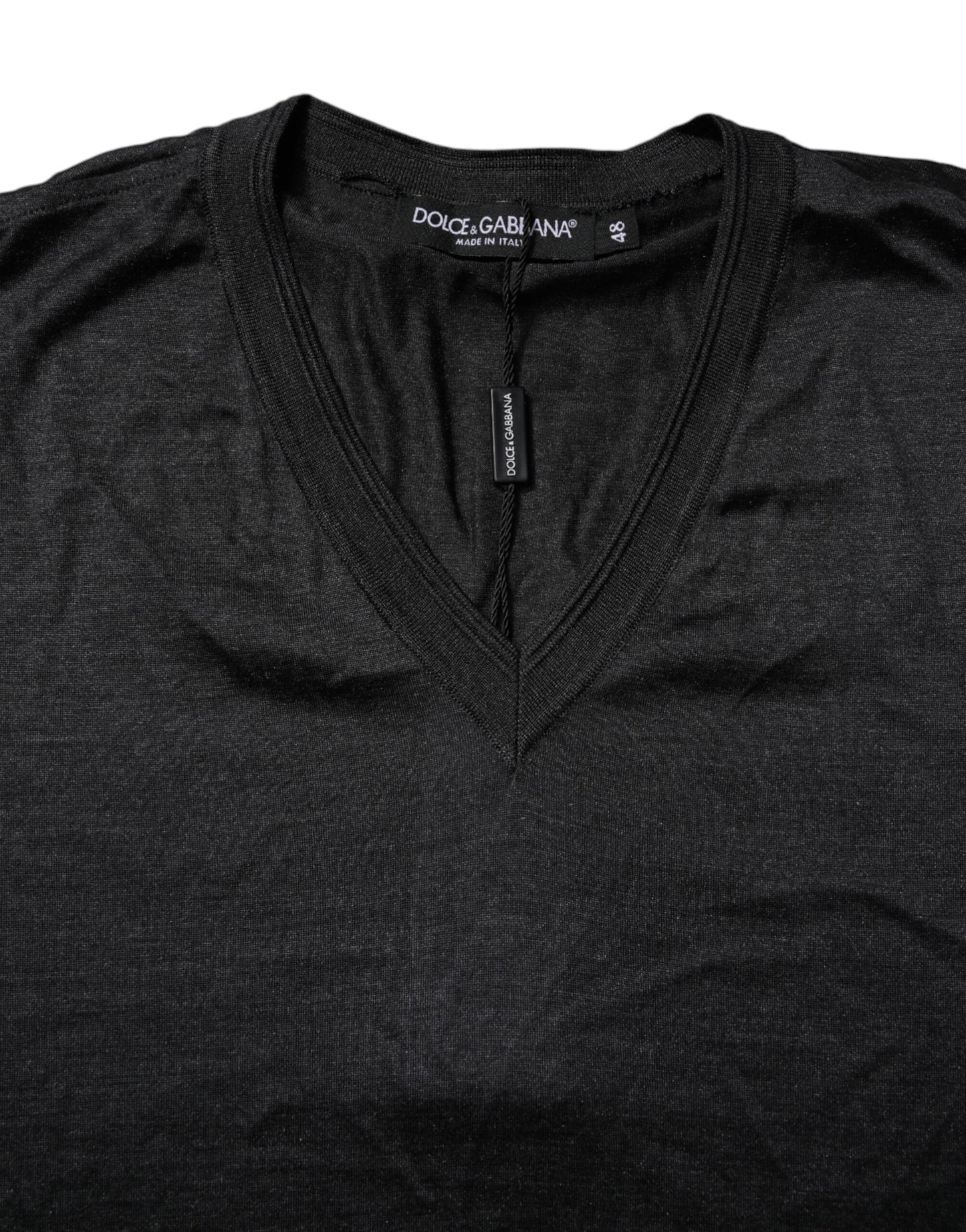Dark Gray Silk V-neck Short Sleeves T-shirt