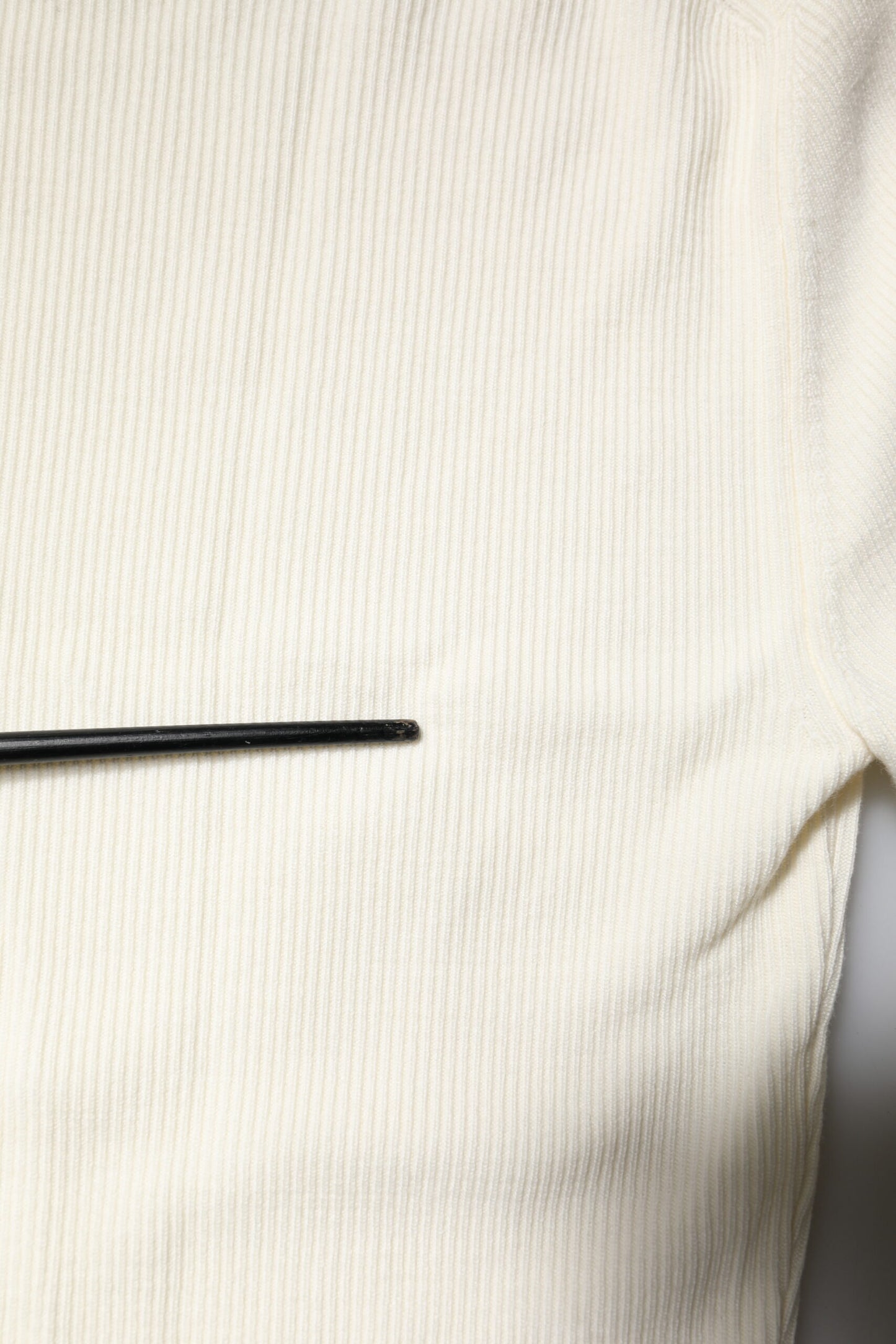 Cream Long Sleeves Turtleneck Slim Sweater