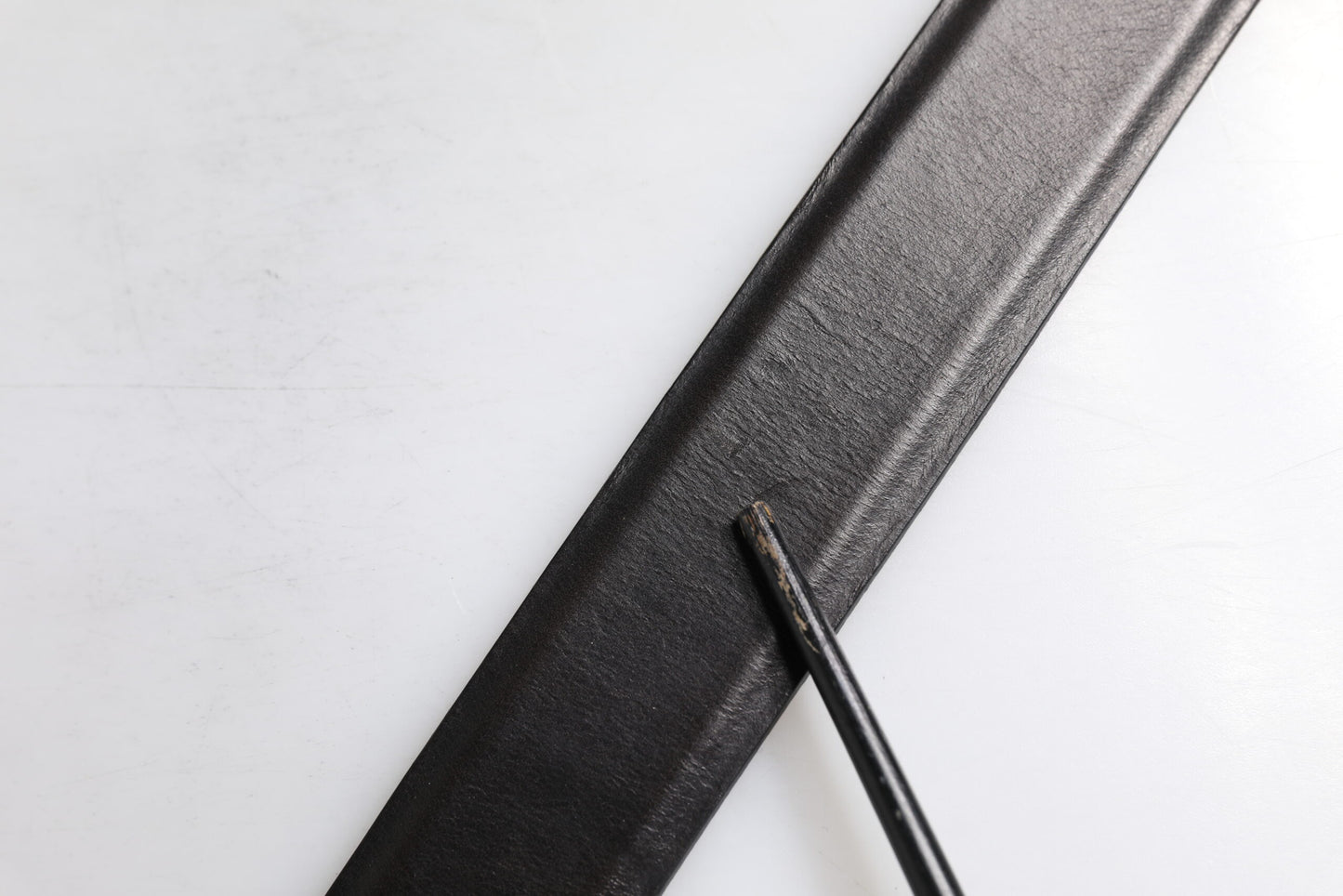 Black Leather Metal Buckle Classic Belt