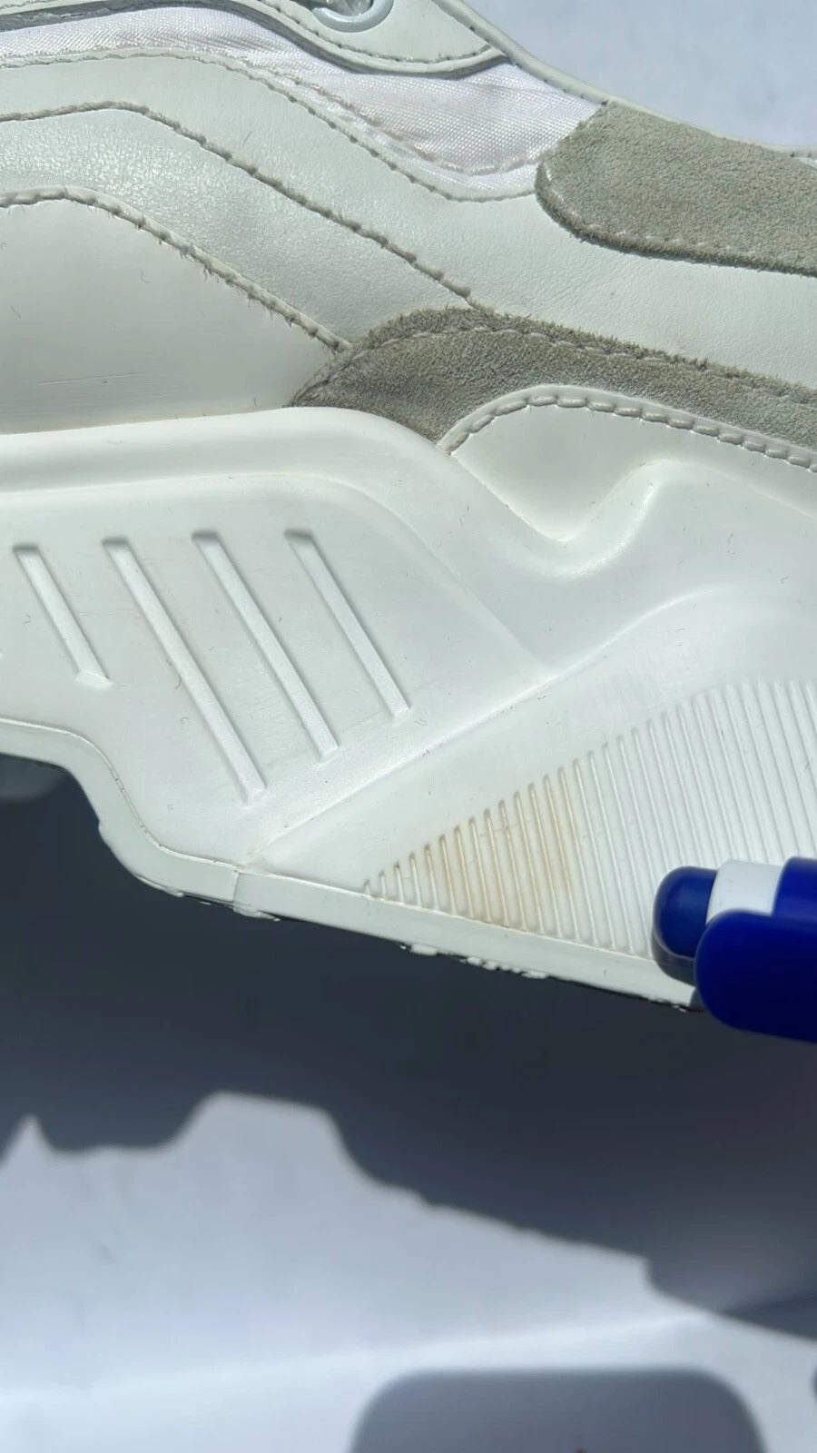 White Daymaster Low Top Mens Sneakers Shoes